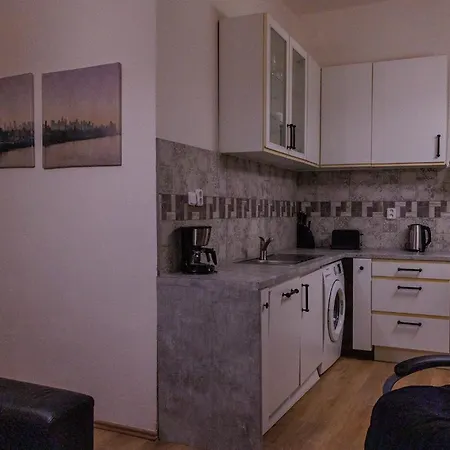 Pension Spacious 2 Bedroom Ground Floor Unit Inn
